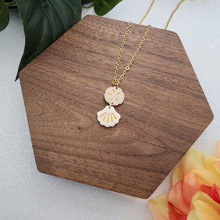 Sand Dollars & Seashell Hypoallergenic Necklace